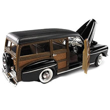 Load image into Gallery viewer, Signature Series Ford Woody 1948 1:18