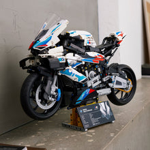 Load image into Gallery viewer, Lego Technic BMW M 1000 RR 1:5