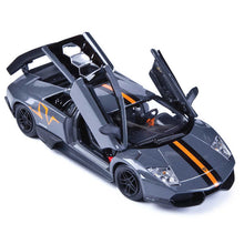 Load image into Gallery viewer, Lamborghini Murcielago LP 670-4 SV 1:24