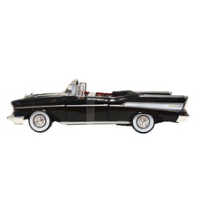 Load image into Gallery viewer, James Bond 1:18 1957 Chevy Bel Air