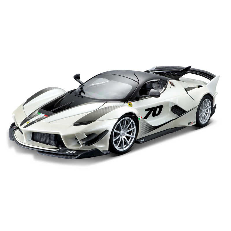 Ferrari FXX-K Evoluzione 1:18 – Haynes Motor Museum Shop