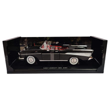 Load image into Gallery viewer, James Bond 1:18 1957 Chevy Bel Air
