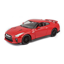 Load image into Gallery viewer, Nissan GT-R 2017 1:24
