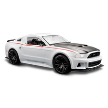 Load image into Gallery viewer, Ford Mustang Street Racer 2014 1:24 Scale

